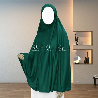 Makhna hijabs ready to wear, crafted from the best cotton jersey fabric. Comfortable, stylish, and perfect for everyday wear