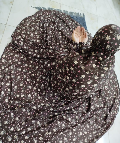 Full coverage stitched chadar with elastic sleeves