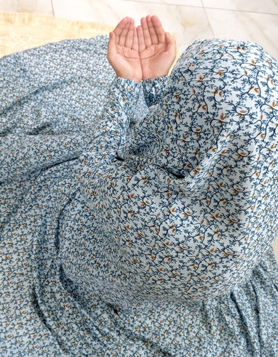 Best quality namaz chadar with stitched sleeves, lightweight, airy, summer-friendly, and ready to wear. Comfortable and affordable prayer khimar